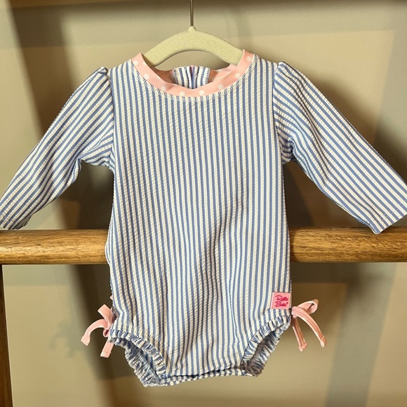 RuffleButts Seersucker Rashguard 3-6 months - Picture 2 of 4